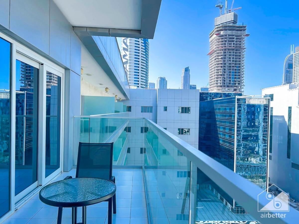 Luxury Stay At Damac Majestine With Balcony & Views Дубай Экстерьер фото