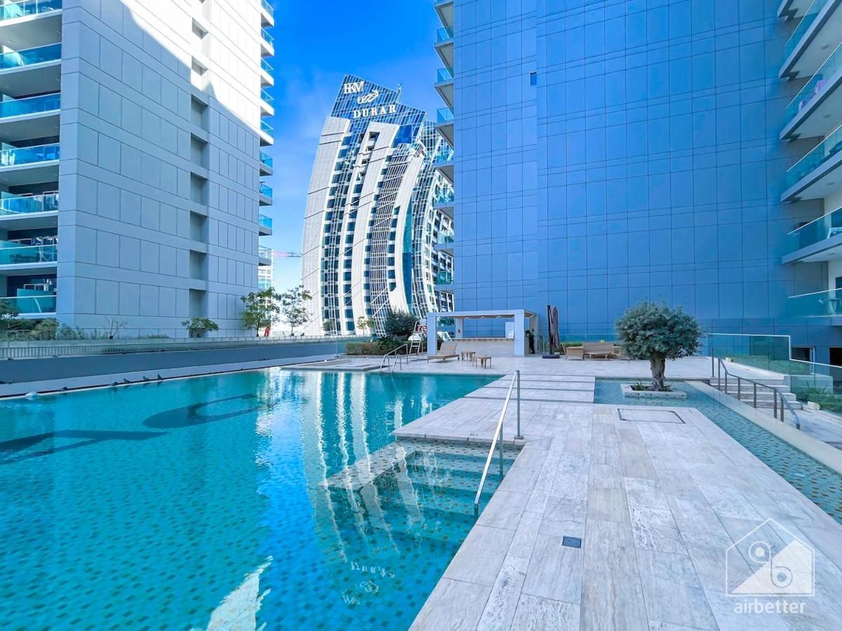 Luxury Stay At Damac Majestine With Balcony & Views Дубай Экстерьер фото